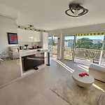 3 Pièces Lumineux à * Cannes